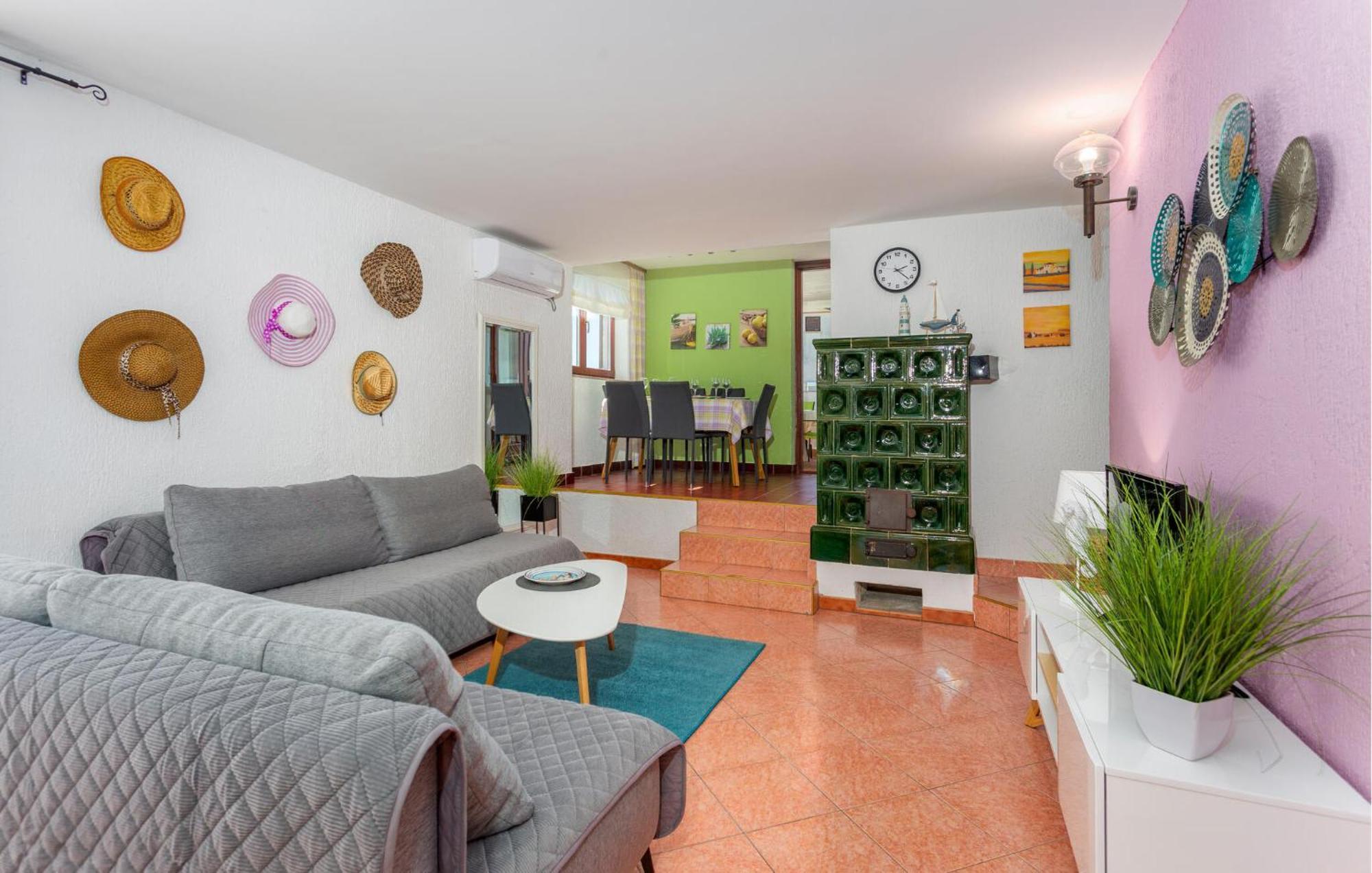 3 Bedroom Stunning Apartment In Krk Krk Town Exterior photo